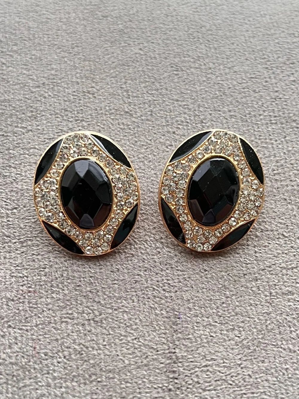 Gold Tone Black Enamel Crystal Vintage Style Oval Stud Earrings